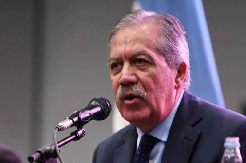 Eliacuteas Suaacuterez decretoacute un amplio paquete de medidas para controlar el gasto puacuteblico por 12 meses en Santiago del Estero