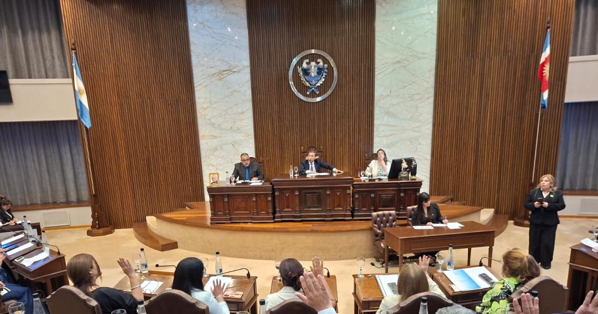 Designan Fiscal General del Ministerio Puacuteblico a Olga Mariela Bitar de Papa