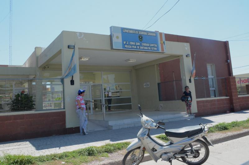 Acusan a una policiacutea de amenazar a integrante de grupo de peregrinos