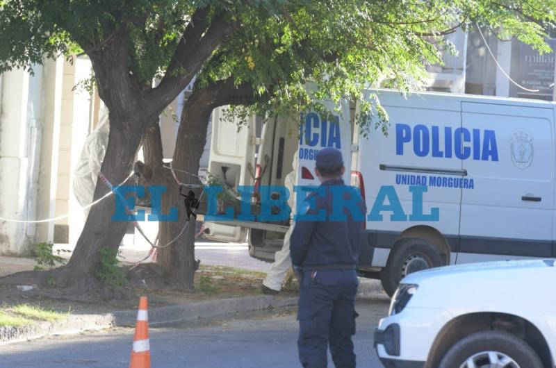 Un gendarme que se encontraba de licencia golpeoacute a su pareja luego se ahorcoacute y le dejoacute una carta 