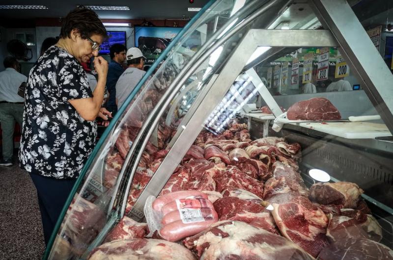 Economiacutea Familiar- la carne de vaca y la de pollo por las nubes