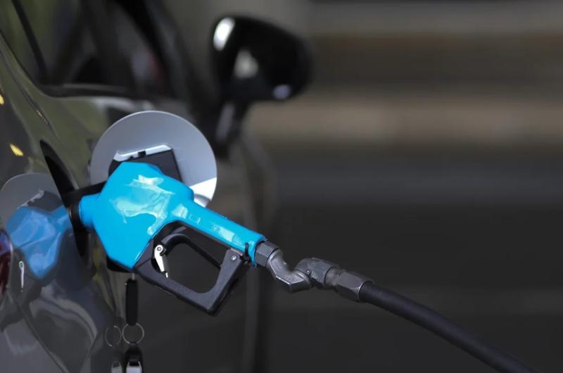 Estaciones de servicio- coacutemo funcionaraacuten durante Navidad y Antildeo Nuevo