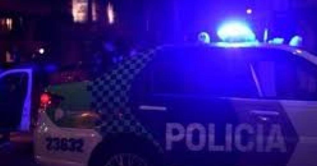 Atacoacute a golpes a su novia y apuntildealoacute a su suegro cuando quiso defenderla