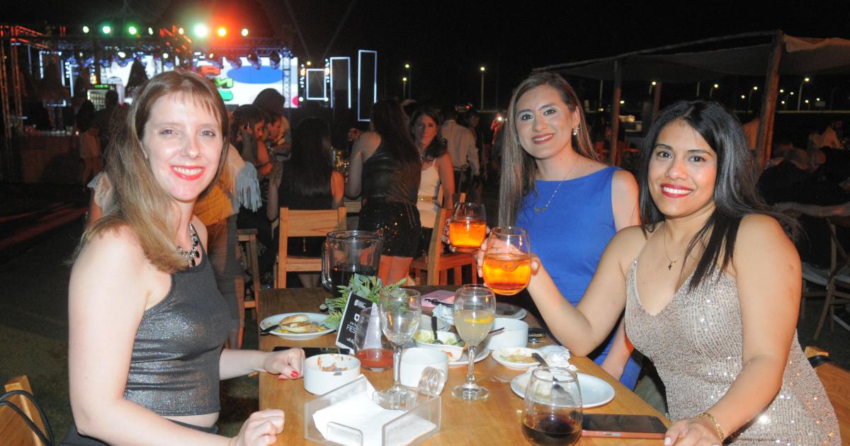 LOS CONTADORES CELEBRARON SU DIacuteA