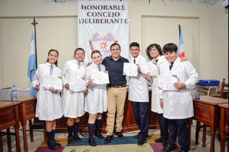 El Concejo Deliberante de Clodomira distinguioacute a los mejores alumnos