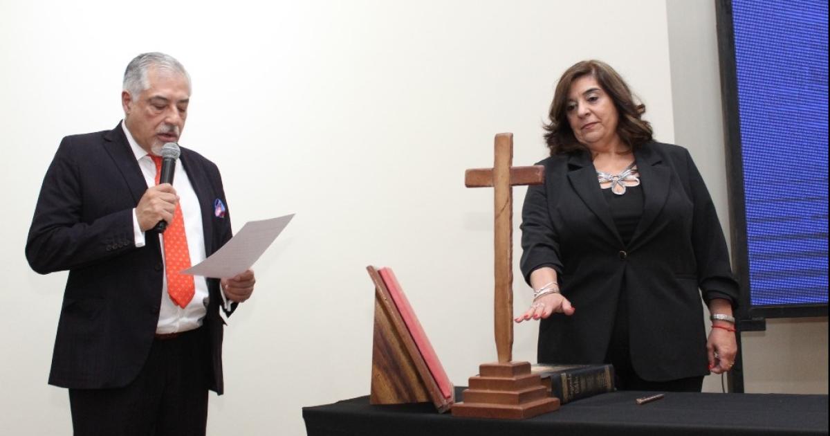 TOMA DE JURAMENTO El acto se realizó en el SUM de Tribunales con presencia de autoridades y allegados