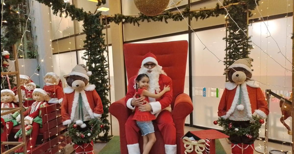 El proacuteximo lunes llegaraacute Papaacute Noel al Centro Cultural del Bicentenario
