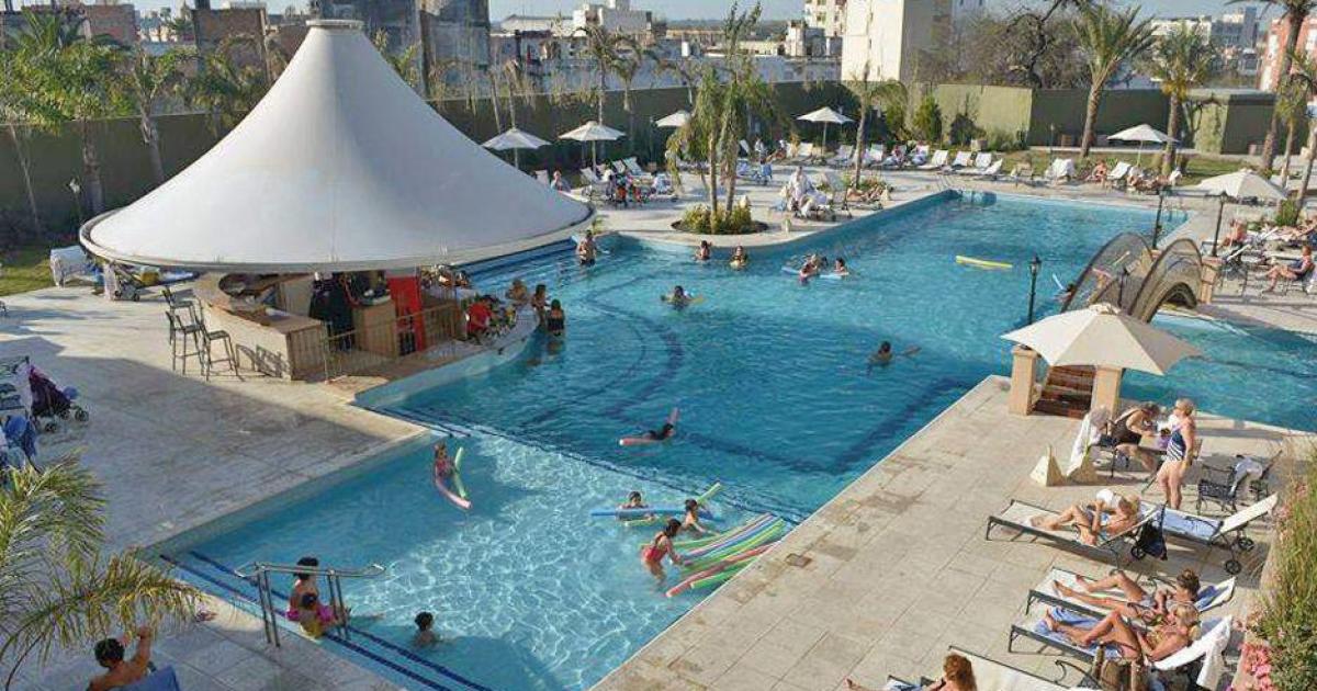 Fiestas para compartir en familia en Gran Ameacuterian Carlos V de Termas de Riacuteo Hondo