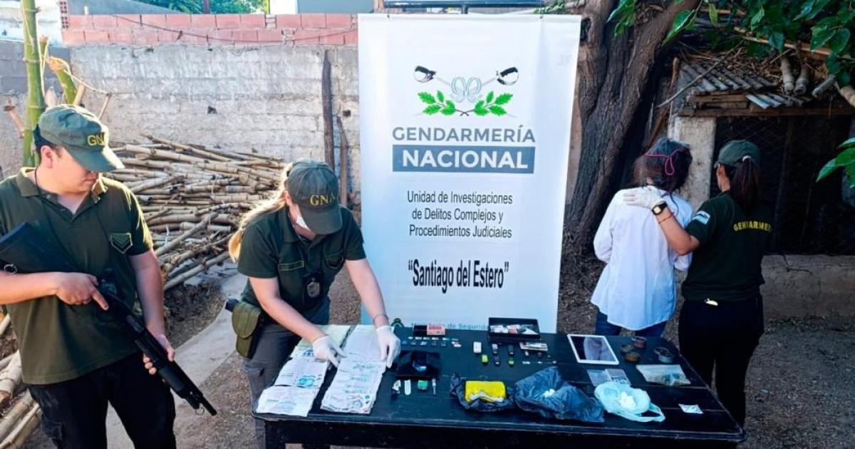 Detienen a una narco abuela y secuestran drogas y maacutes de 7 millones de pesos