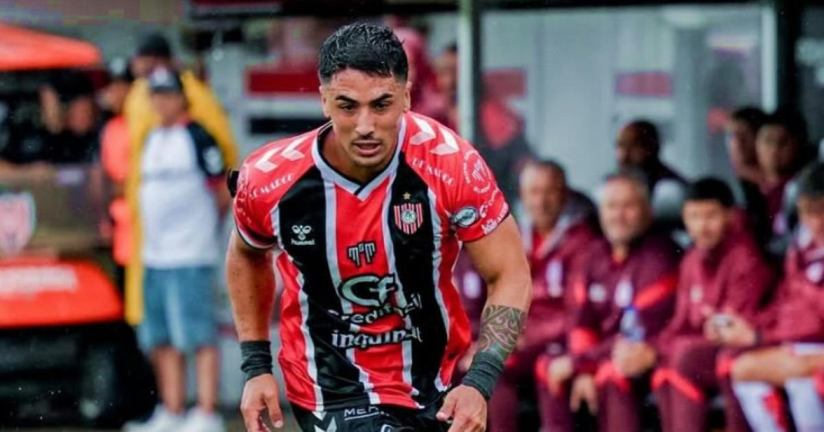 Central Coacuterdoba tiene su primer refuerzo