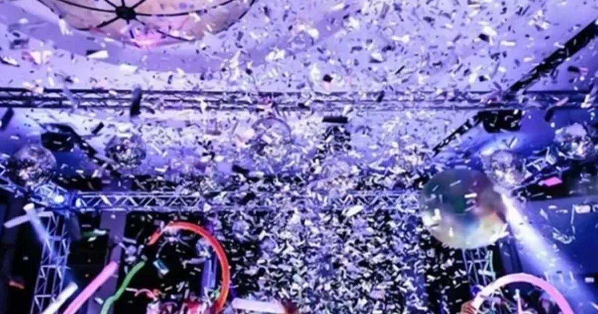 Otro escaacutendalo por la fiesta de egresados- denuncian que una madre se llevoacute 11 millones