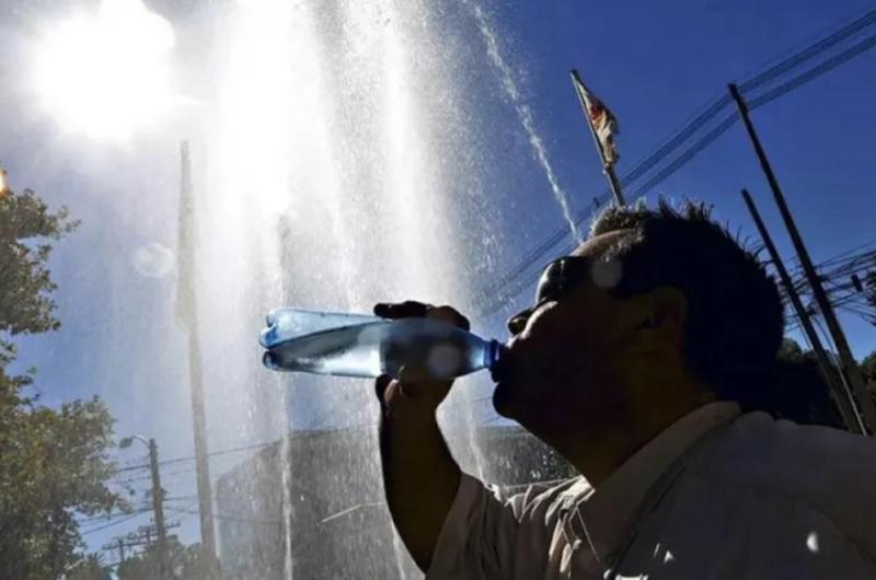 Saacutebado de calor extremo y alerta amarilla por tormentas severas en Santiago del Estero