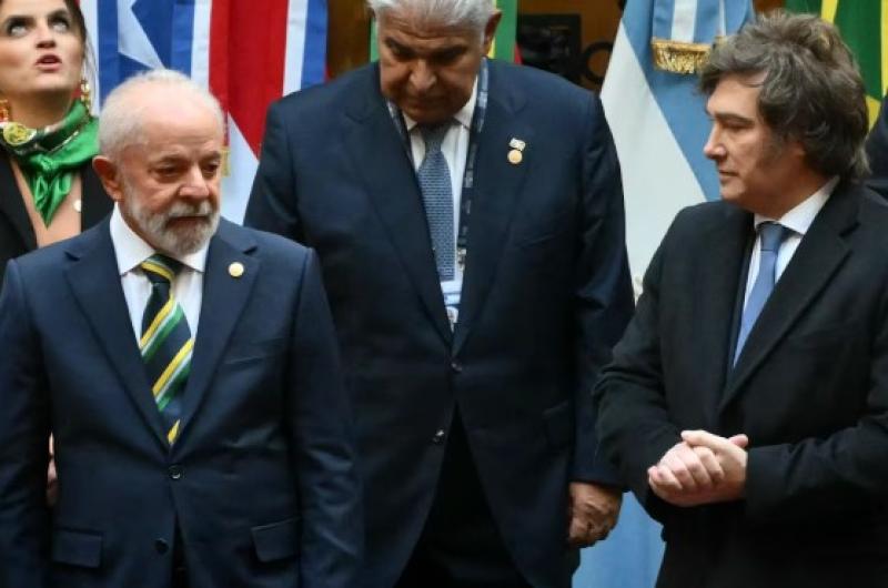 Milei y Lula volver�n a verse cara a cara en una cumbre del Mercosur (Foto- AFP)