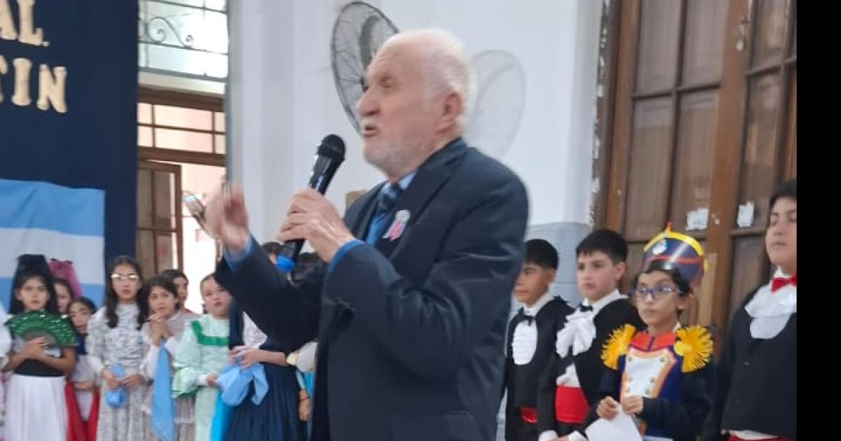 Distinguen a miembros de la Asociacioacuten Sanmartiniana  