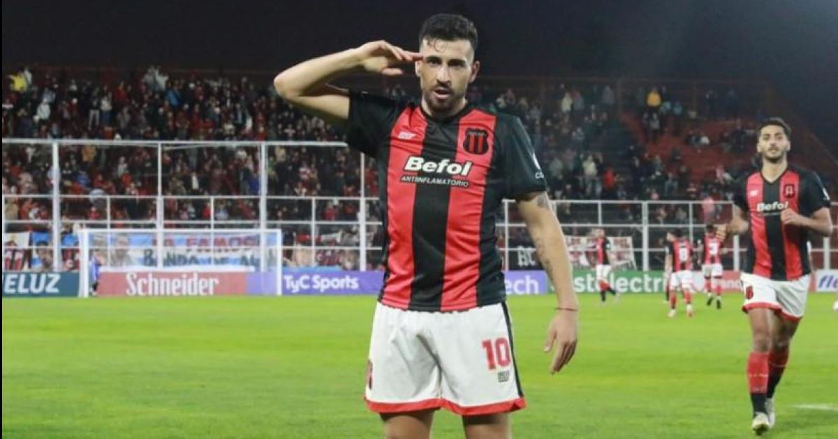 INCORPORACIÓN Juan Pablo Z�rate llega a Mitre para esta temporada 2026