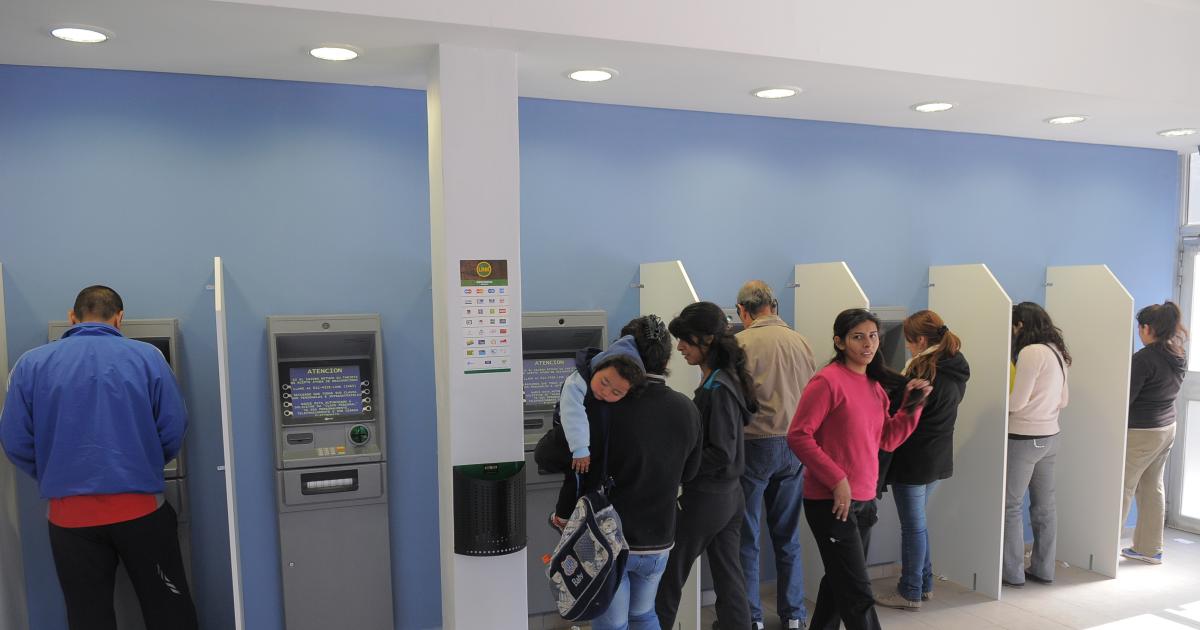 Mantildeana se pagaraacute la tercera y uacuteltima cuota del bono extraordinario