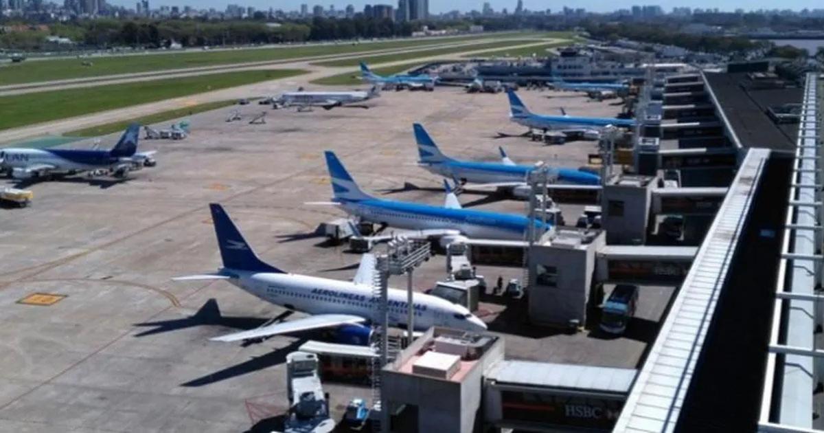 Conciliacioacuten obligatoria- se levantoacute el paro de controladores aeacutereos 