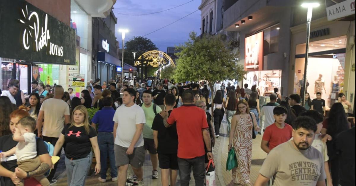 Coacutemo seraacute la actividad de los bancos y de los comercios por las fiestas de fin de antildeo en Santiago del Estero