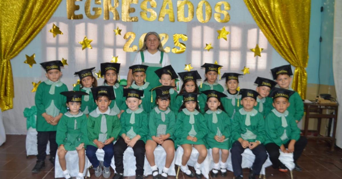 Todos los egresados de Choya recibieron un saludo especial