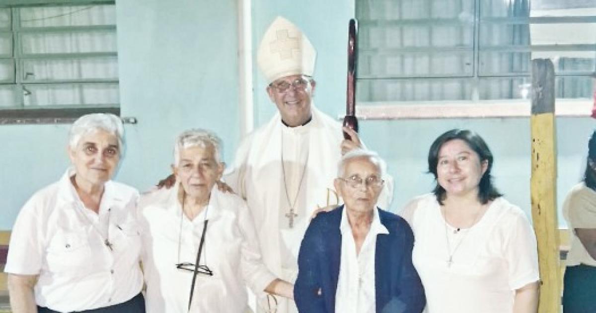 Las hermanas Dominicas de la Anunciata despueacutes de maacutes de 40 antildeos en Copo dejan su puesto