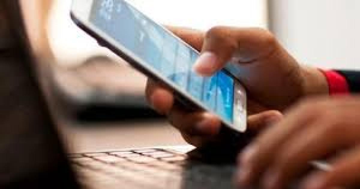 Sube en enero casi 6-en-porciento- la tarifa de la telefoniacutea celular