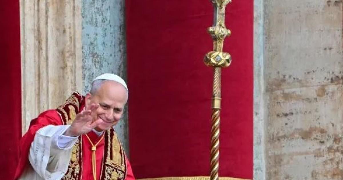 El papa Leoacuten XIV presidioacute su primera misa de Navidad ante miles de fieles en el Vaticano