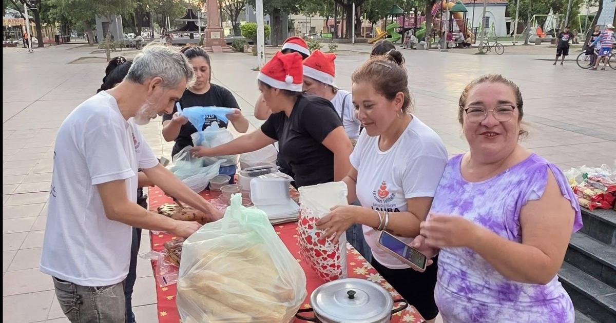 Corazones Solidarios Bandentildeos entregaron decenas de viandas