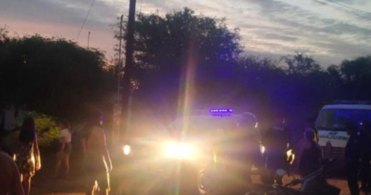 Conflicto entre familias termina en agresiones y numerosos destrozos