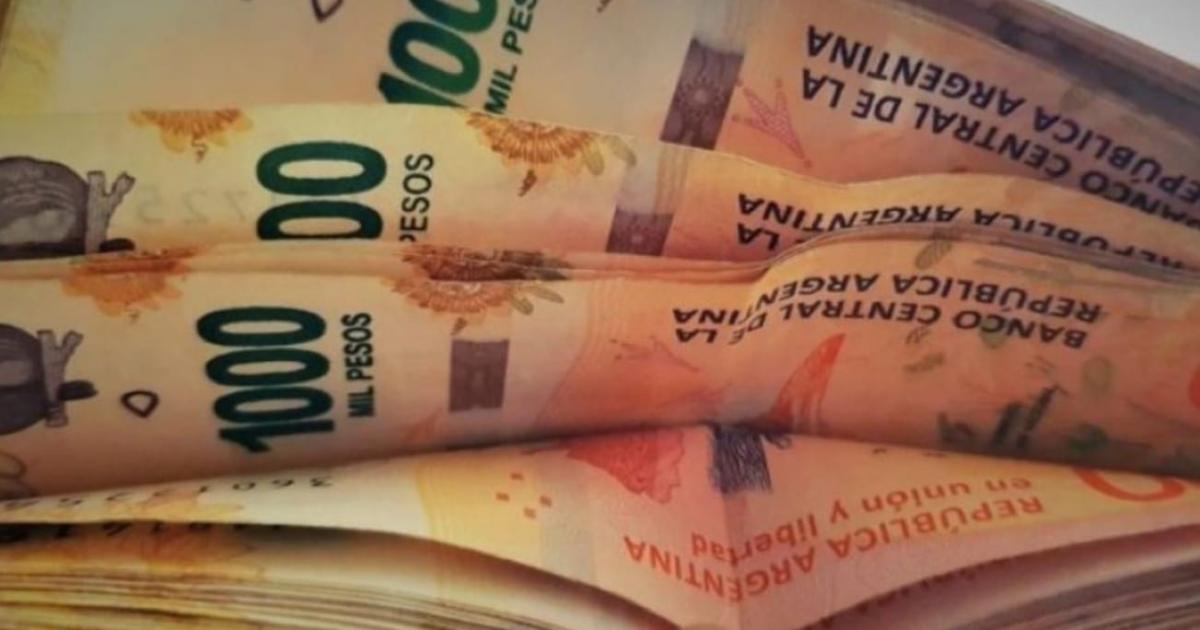 Una discusioacuten de pareja terminoacute con 8 millones perdidos en la viacutea puacuteblica