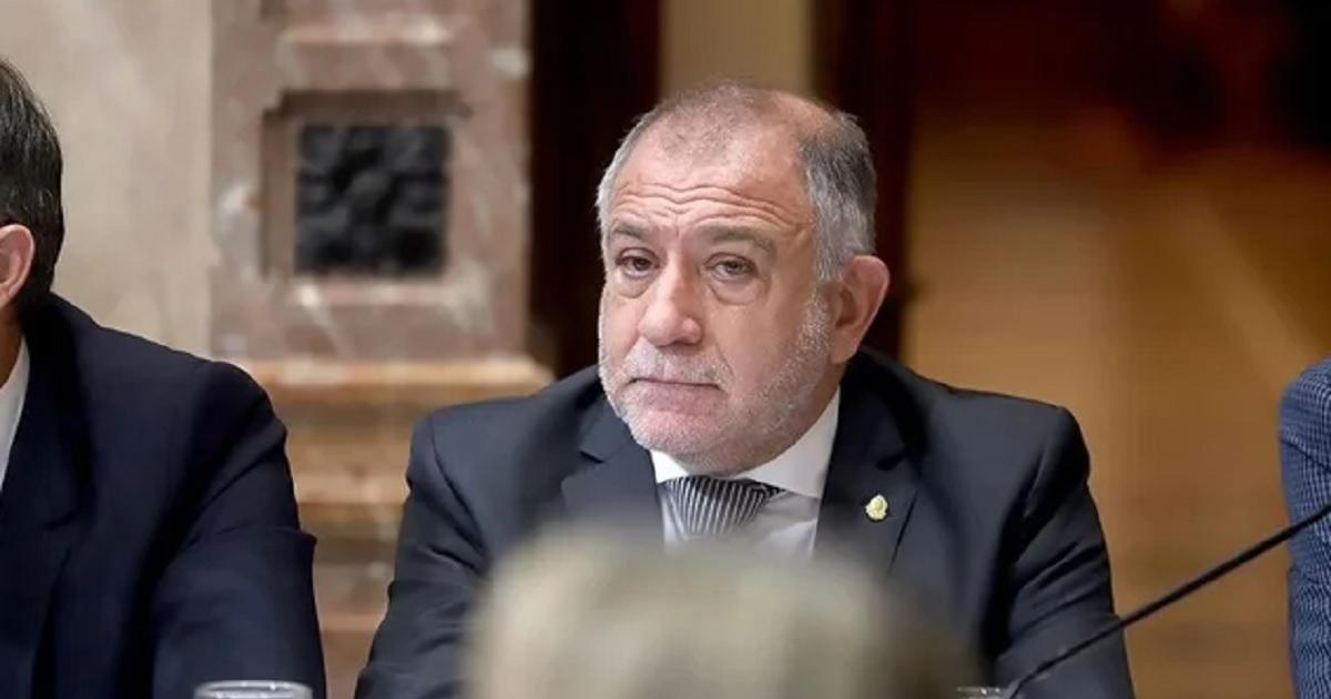 Luis Juez- El Presupuesto marca el rumbo pero todaviacutea falta que el salario se recupere