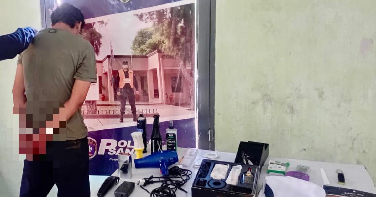 Violentaron una peluqueriacutea robaron herramientas y uno terminoacute detenido