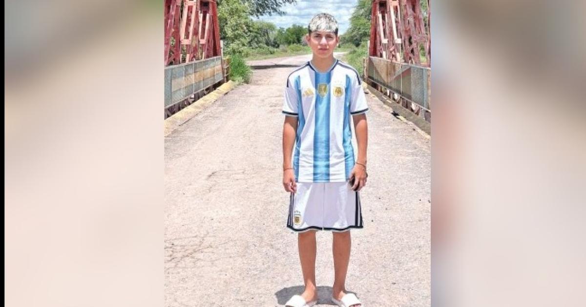 Radamel de Santiago del Estero al paiacutes- La muacutesica me permite hacer de todo y gracias eternas a Milo