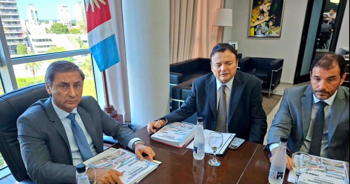 Legislatura Provincial- Silva Neder recibioacute al ministro Chara en el marco del Presupuesto 2026