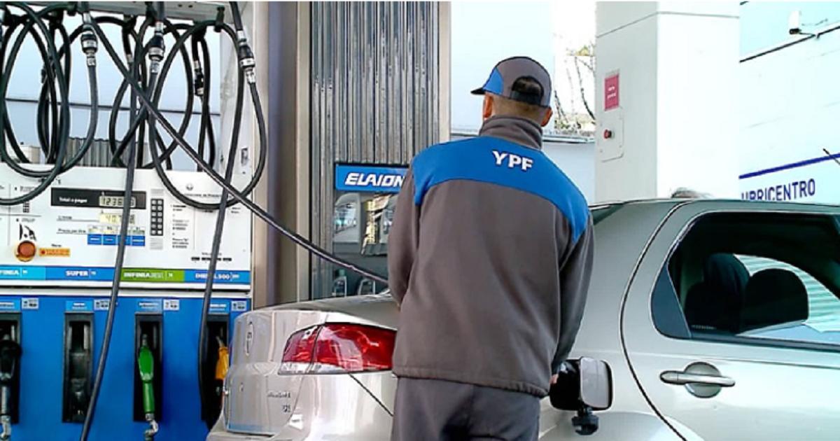 Las ventas de combustibles volvieron a caer en noviembre por los aumentos de precios