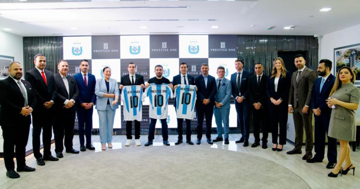 La AFA anuncioacute un proyecto inmobiliario en Dubaacutei con un museo del fuacutetbol argentino