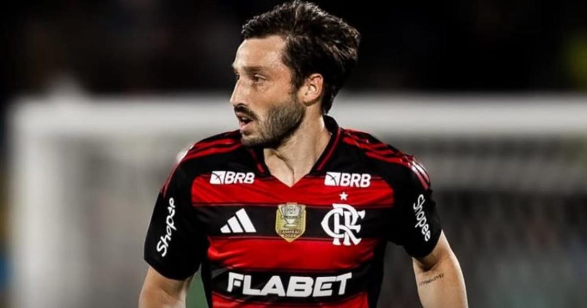 Matiacuteas Vintildea cada vez maacutes cerca de River