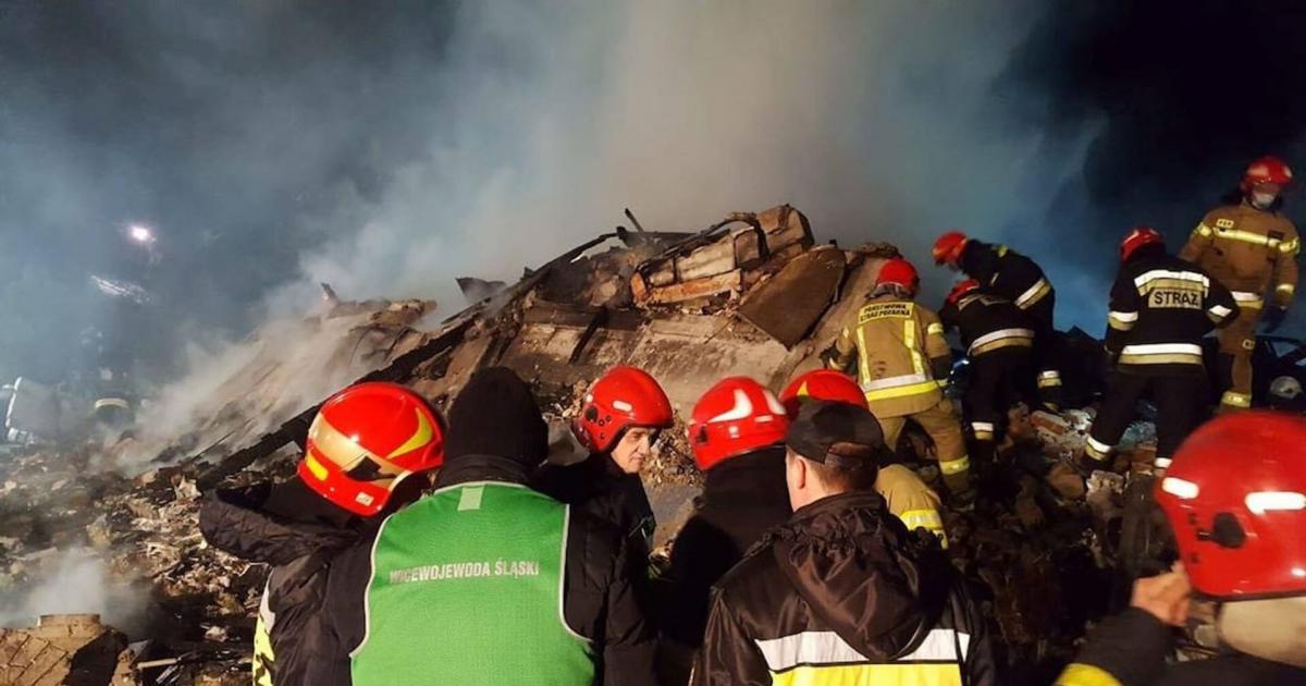 Decenas de personas murieron por un incendio durante una fiesta de Antildeo Nuevo 