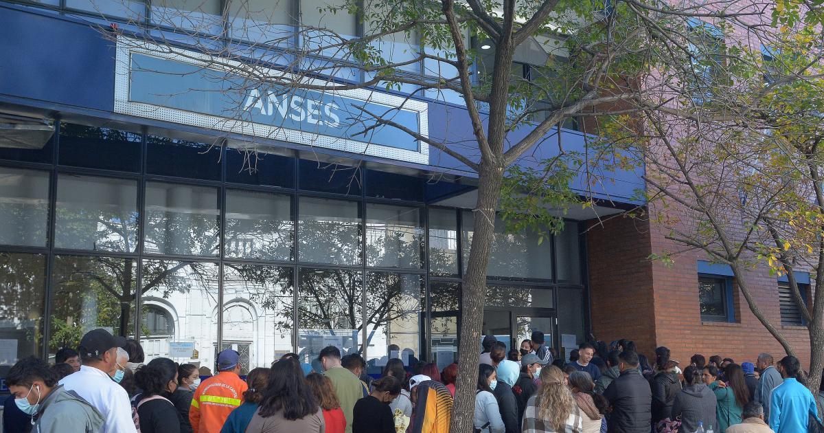 Libreta AUH- la nueva fecha y el dato clave para el cobro del 20-en-porciento-