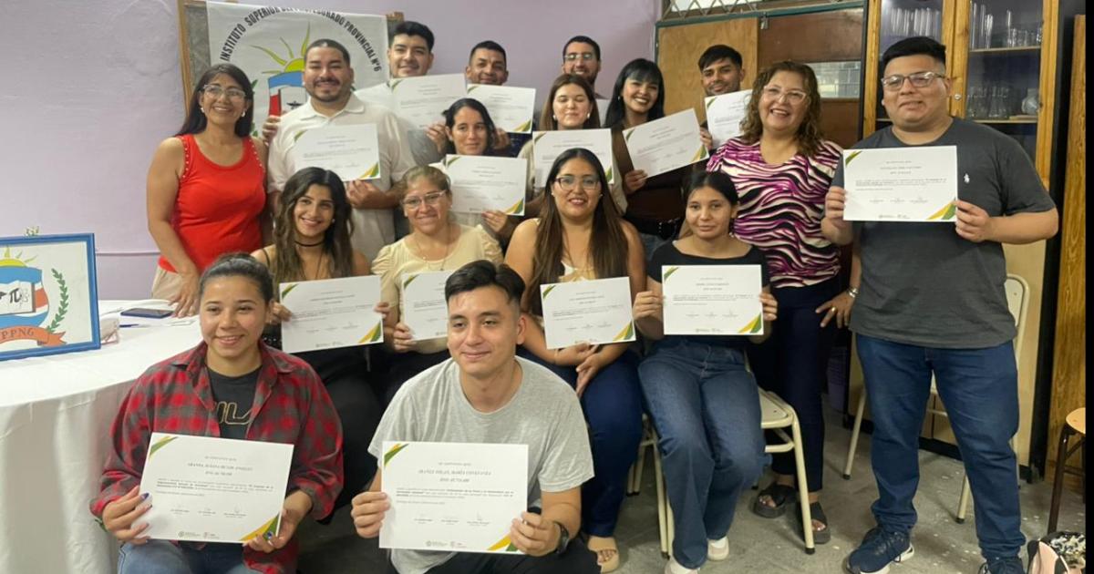 Se realizoacute la entrega de certificados a los alumnos del ISPP Nordm 6