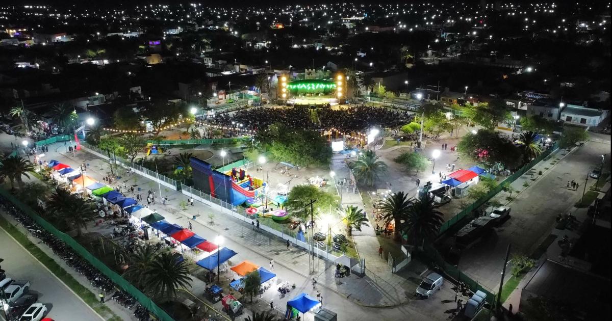 Antildeatuya esperaba anoche a La Sole y hoy actuaraacute Desakat2