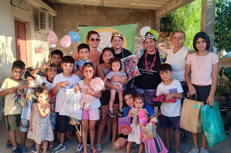 Hoy en el Bordm Los Lagos los Reyes llegan desde el Roperito
