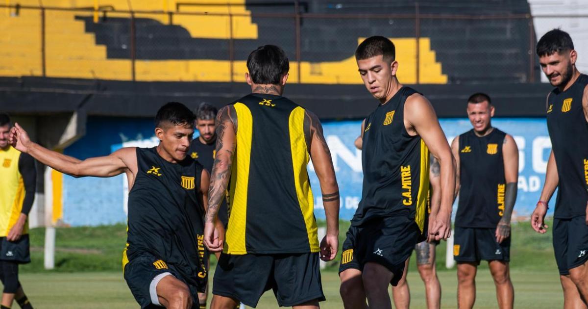 Mitre comenzoacute de manera formal con su pretemporada