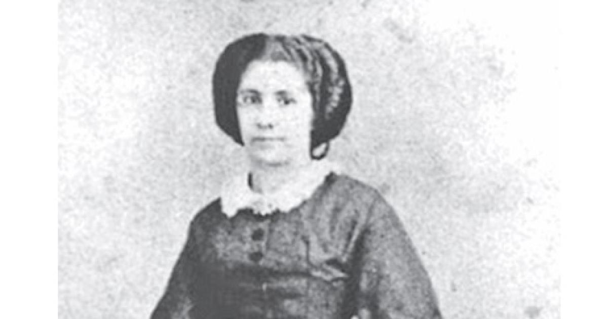 Aurelia Veacutelez- la primera jefa de una campantildea electoral en Argentina