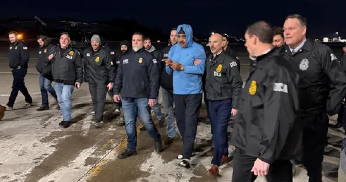 VIDEO  Asiacute fue el momento en que Nicolaacutes Maduro llegoacute a Nueva York para ser juzgado