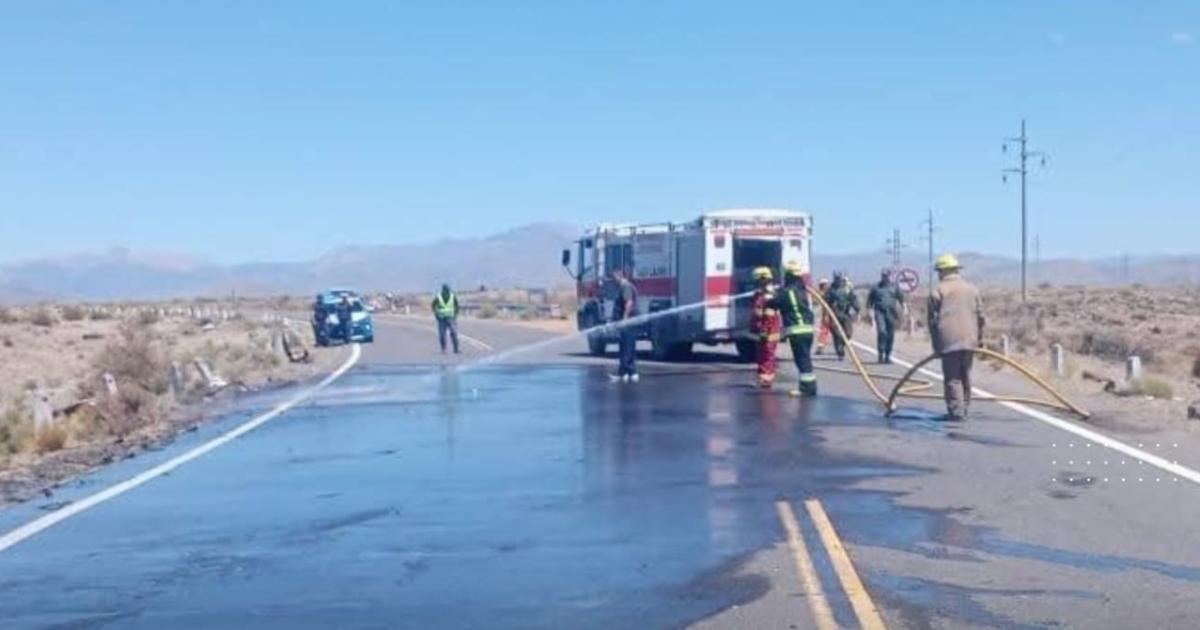 Violento accidente en la Ruta 242 provoca la muerte de dos personas