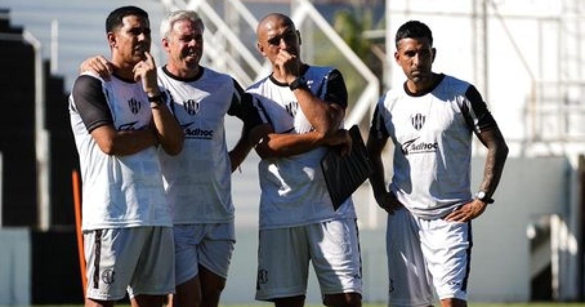 Central Coacuterdoba ya conoce el diacutea y la hora del debut