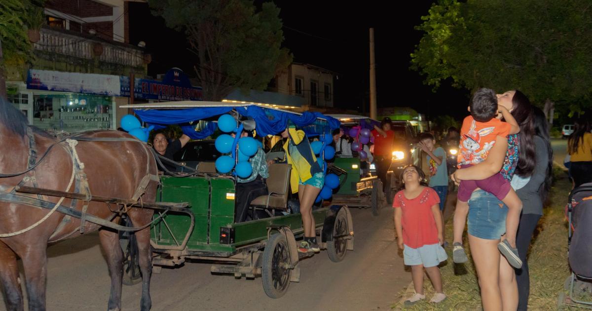Nintildeos de Pampa de Los Guanacos vivieron su noche de Reyes