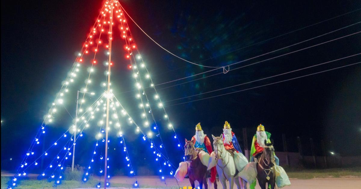 Nintildeos de Pampa de Los Guanacos vivieron su noche de Reyes