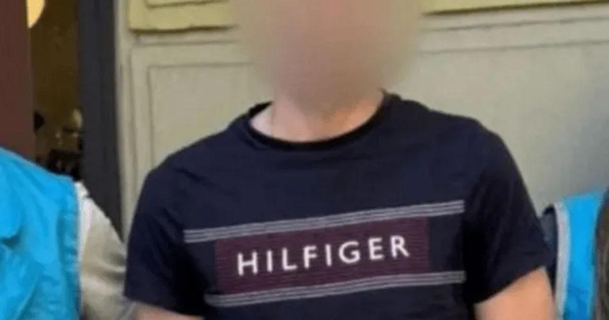 Quiso hacerle un cuento del tiacuteo a una pareja de jubilados y fue emboscado por la Policiacutea