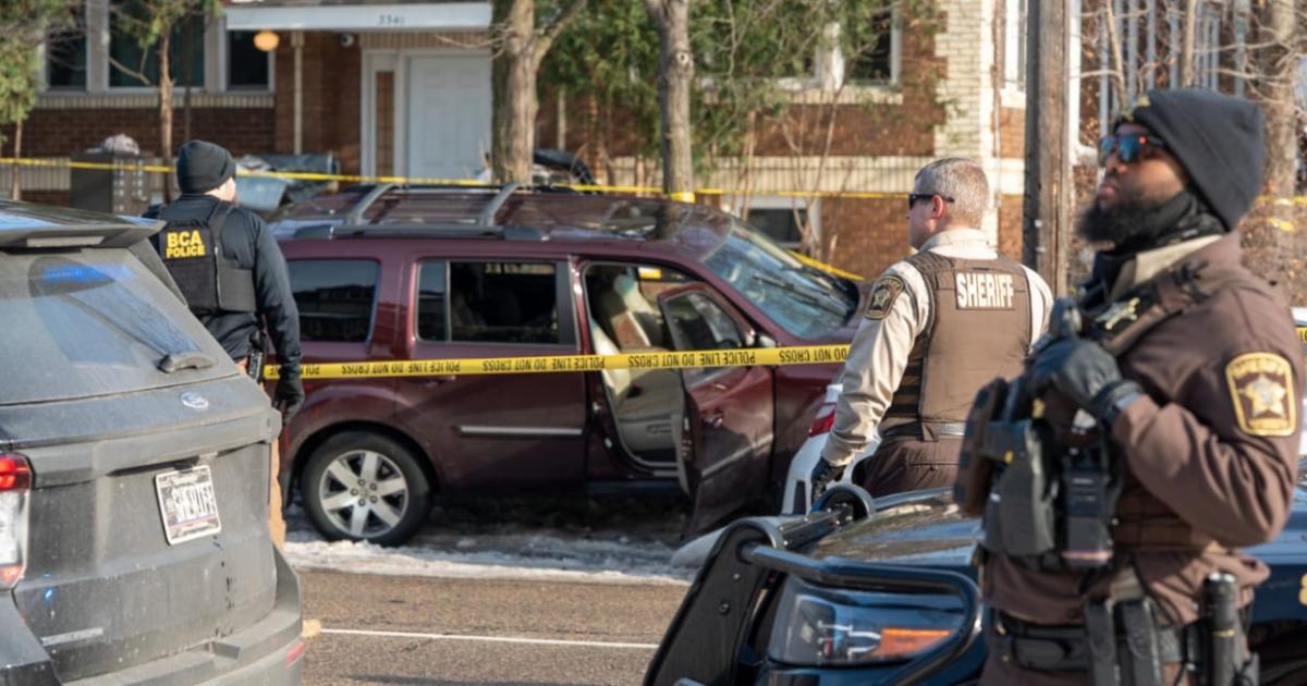 Tiroteo en operativo migratorio muere una mujer en Minneapolis